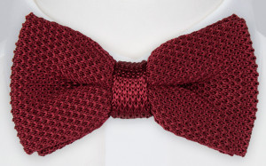 BREAKTHEYARN MAROON pre-tied bow tie