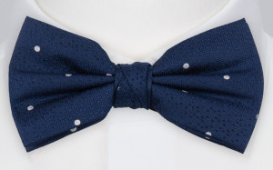 CONFIDANT WHITE pre-tied bow tie