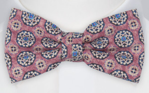 CORRAGIO PINK pre-tied bow tie