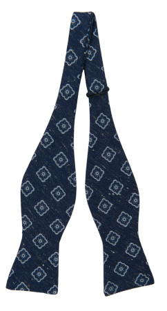 CRACKERJACK BLUE self-tie bow tie