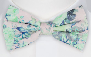 FASHIONATED PINK pre-tied bow tie
