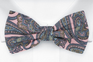 GUARNITO DUSTY PINK pre-tied bow tie