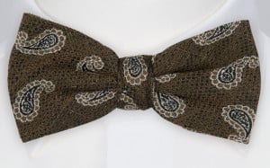 HANGINTHERE BROWN pre-tied bow tie