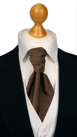 SOLID Light umber pre-tied cravat