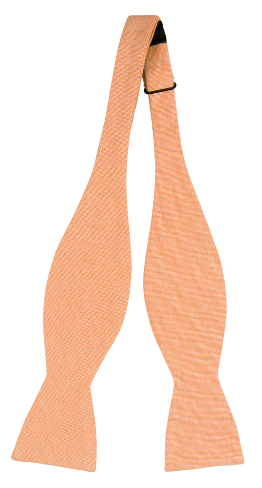 MAGICURE PEACH self-tie bow tie