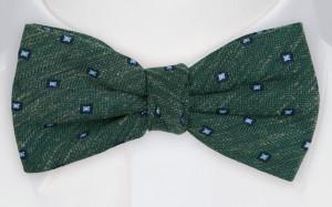 ONMYWAY GREEN pre-tied bow tie
