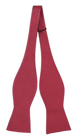 SOLID Raspberry self-tie bow tie