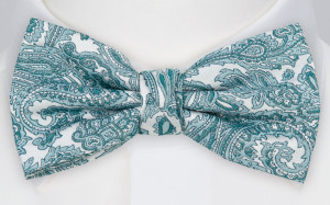 SWEETHEARTER TURQUOISE pre-tied bow tie